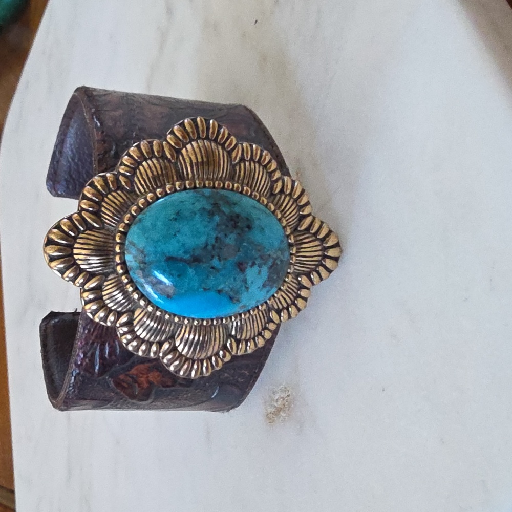 Barse turquoise and tooled brown leather cuff bracelet  with silver hardware - Picture 2 of 8